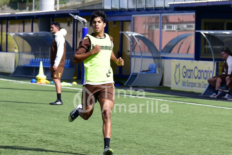 Fotos: Las Palmas Atlético recibe a un rival de estreno en el Anexo