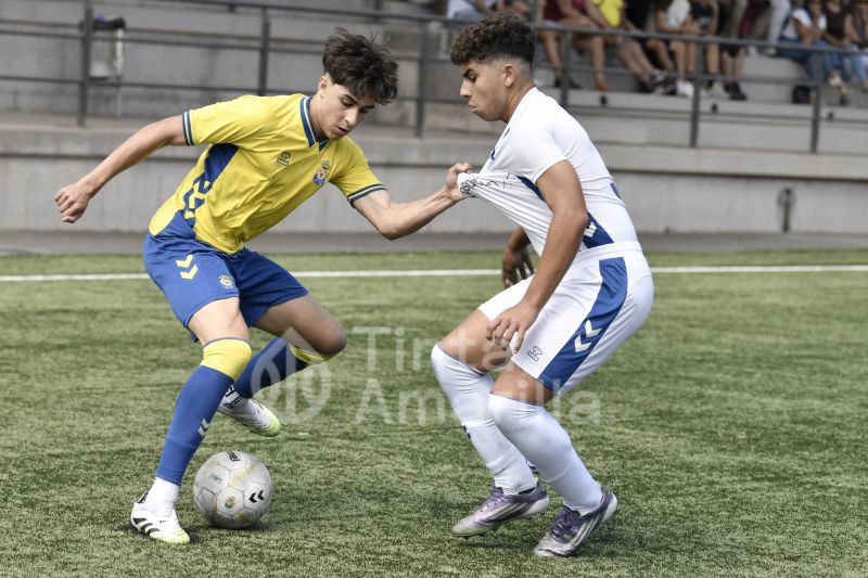 Fotos: El derbi canario de la Liga regional cadete acaba en tablas (1-1)