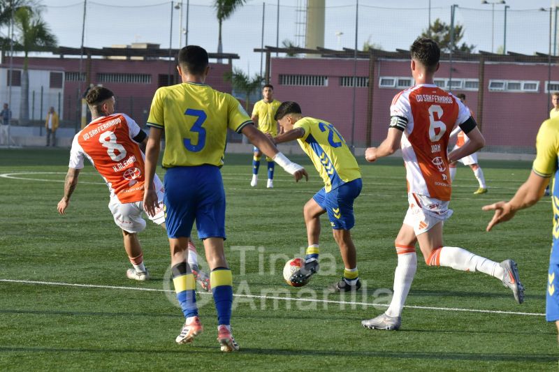 2-2: Meritorio empate de Las Palmas C, que equilibra un 0-2 en contra