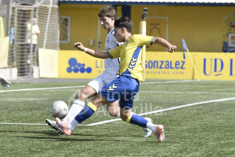 Fotos: El derbi canario de la Liga regional cadete acaba en tablas (1-1)