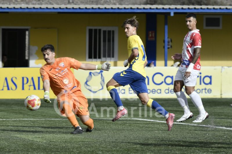 6-1: Las Palmas C recupera su fútbol y los goles
