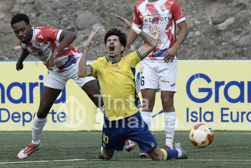 6-1: Las Palmas C recupera su fútbol y los goles