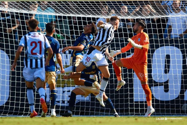 2-1: El Tenerife de Mel no arranca