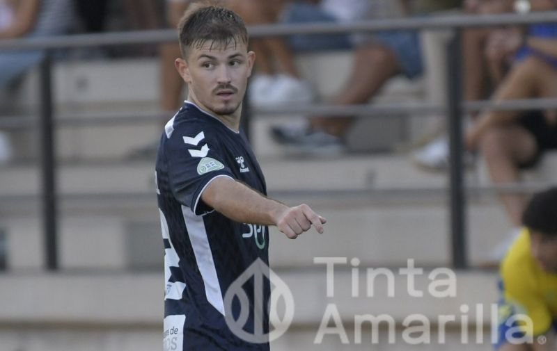 El Telde prolonga su resistencia con un triunfo agónico sobre el Tenisca