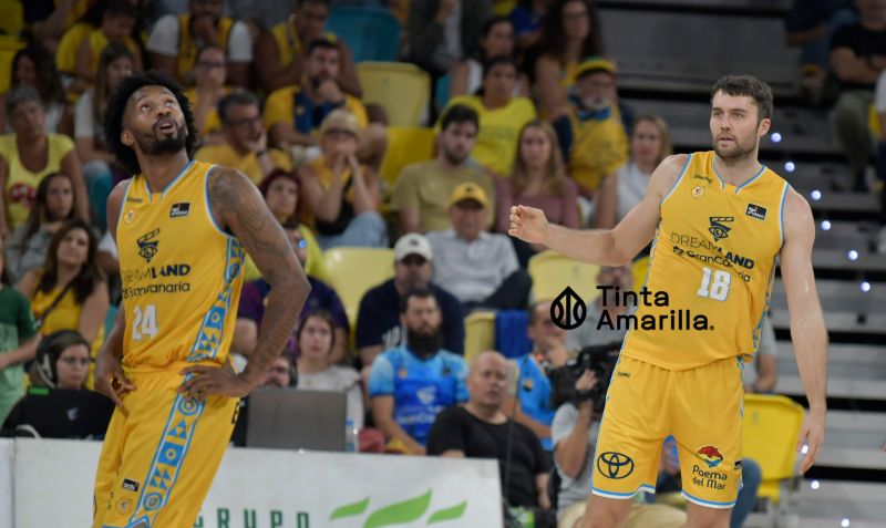 El vestuario del Granca admite su pérdida de concentración