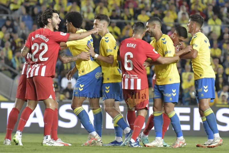 Hermoso, primera pieza del dominó; Gavi, Melo, Fonseca, ...