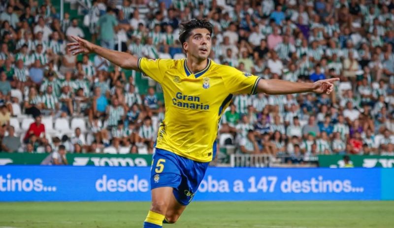 "El míster dijo en el descanso que el resultado es consecuencia de lo que hacemos"