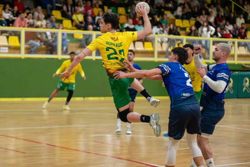 Cayetano González sigue en la plantilla del Gáldar