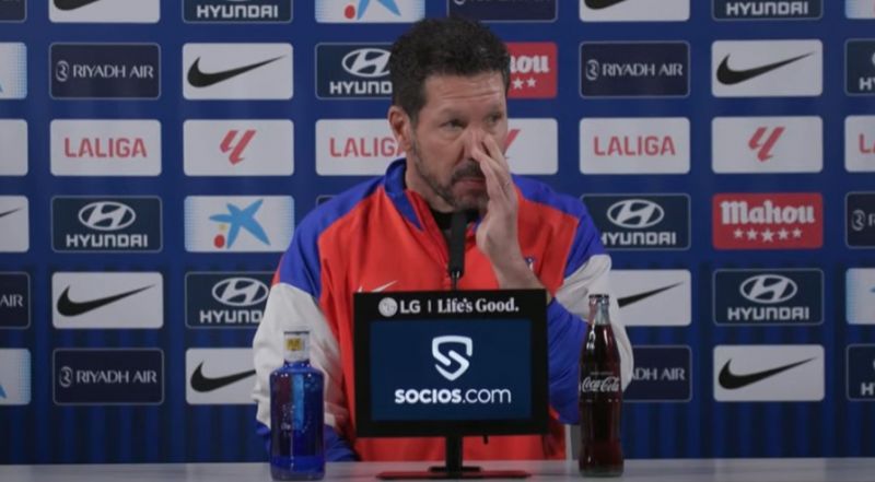 Simeone elogia a la UD y dice que cualquier técnico agradece el trabajo de Fabio Silva