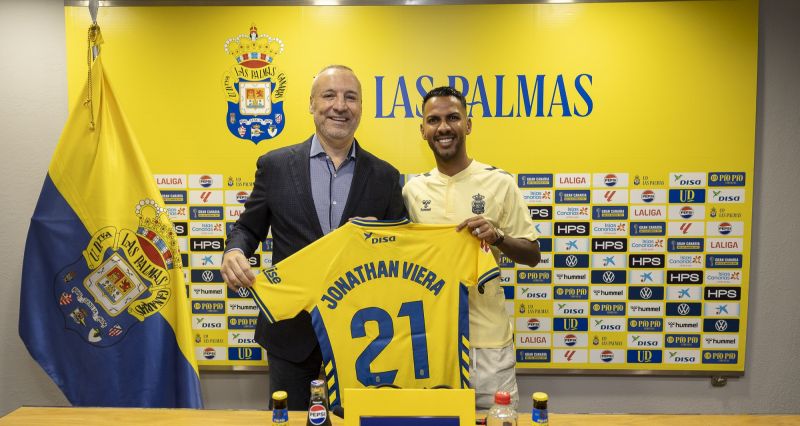 "En la UD jugaría gratis, pero la Liga no lo permite"