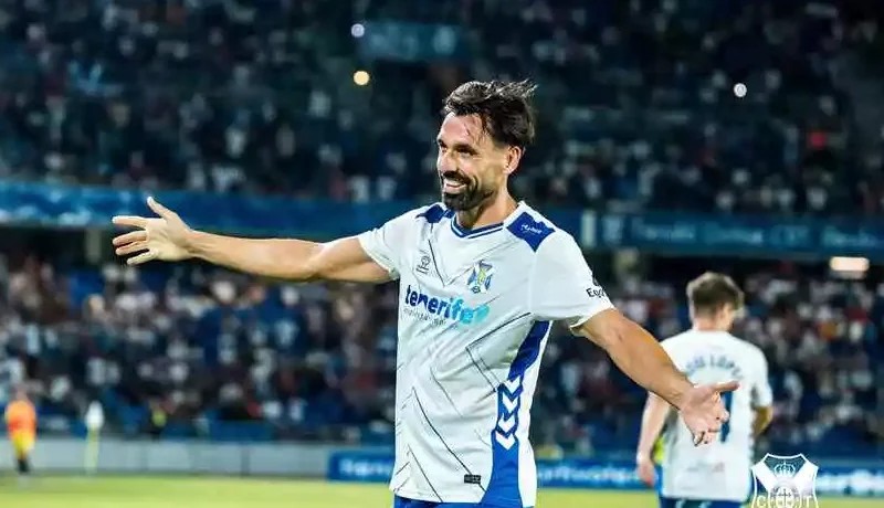 Eric Gallego apuesta por continuar en el Tenerife