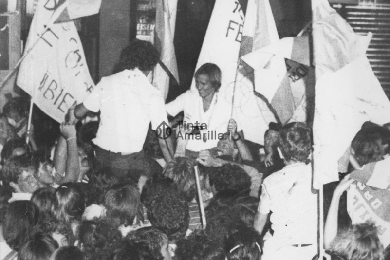 Regatistas recibidos como héroes