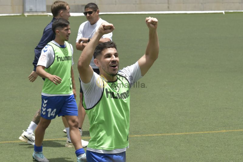 Fotos: La alegría y el triunfo del Tamaraceite en el Juan Guedes