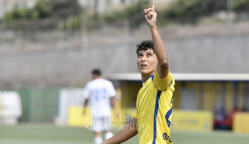0-2: Omar y Elías consolidan el liderato de Las Palmas Atlético