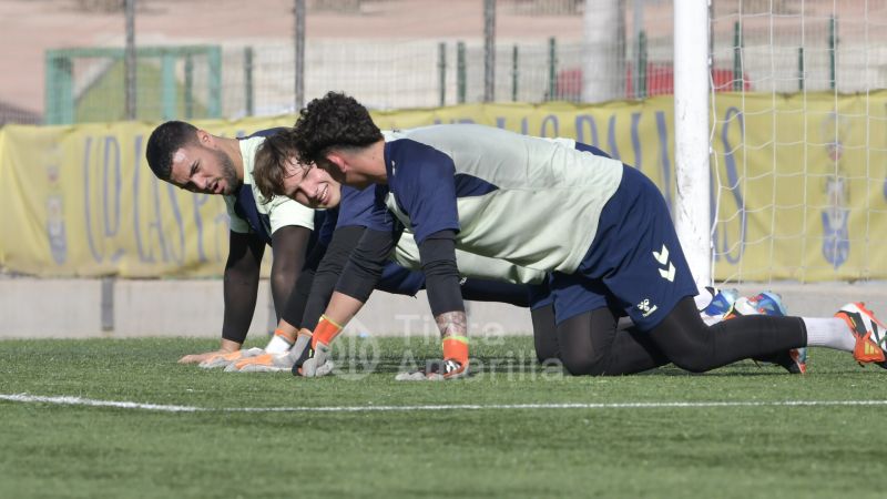 Fotos: Las Palmas C recibe a un rival que no sabe empatar