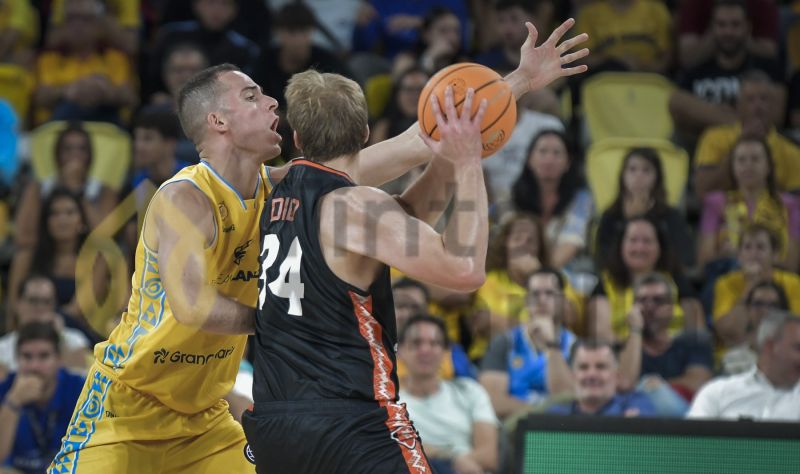 "La primera victoria sobre el Benfica fue engañosa"