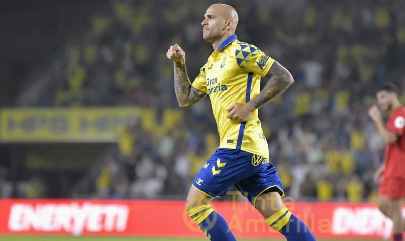  Sandro, nominado al premio de mejor jugador de diciembre