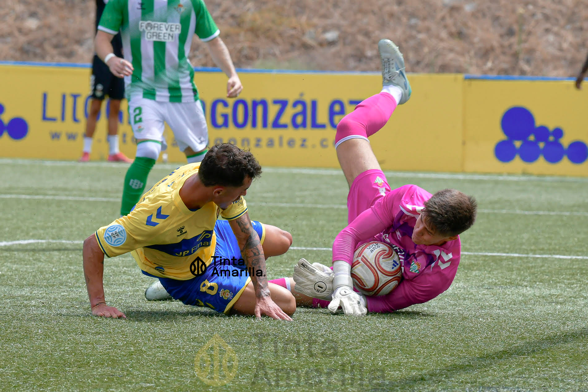 0-1: El ataque de Las Palmas Atlético pincha en hueso ante el Betis B 