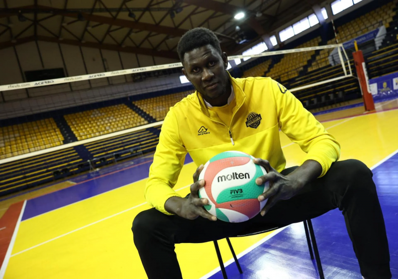 Jean Pascal renueva por el Guaguas