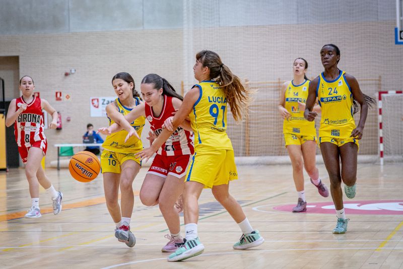 El Islas Canarias se mide al Valencia por el título de la Mini Copa