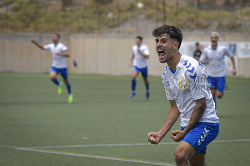 3-0: El Tamaraceite descarrila al Ibarra con una exhibición ofensiva