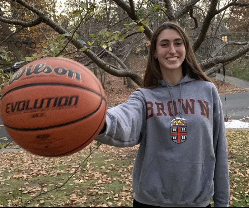 Llega Gianna Aiello, pívot con puntos, rebotes y tapones