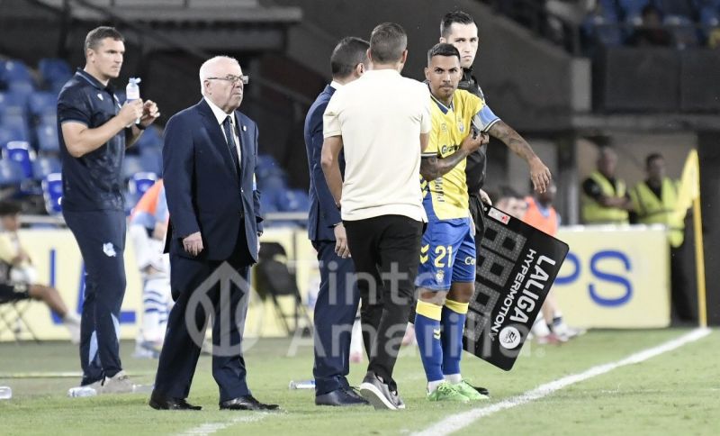 La UD Las Palmas confirma la rotura fibrilar de Jonathan Viera