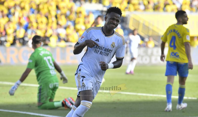 Vinicius, sancionado, 'evita' a la UD Las Palmas