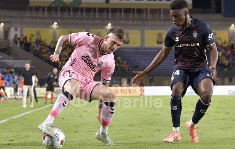 Viti pide "no tirar voladores" aún, ni "decaer si vienen mal dadas"