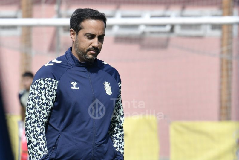 Raúl Martín pide a su plantilla no bajar la tensión en la recta final